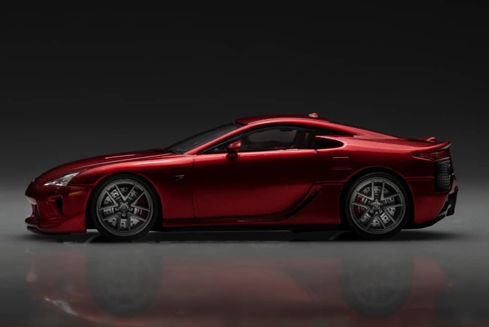 (CM64-LFA-04) Lexus LFA (Red)