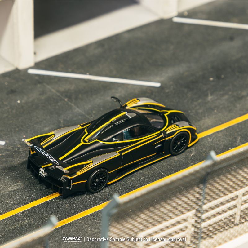 (Pre-Order) (T64G-TL035-MBS) Pagani Huayra R