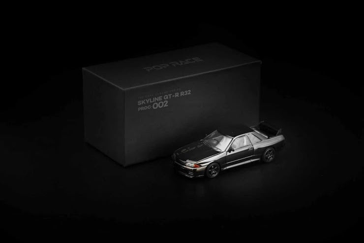 Pre-Order) (PRDC002) R32 GT-R DARK CHROME
