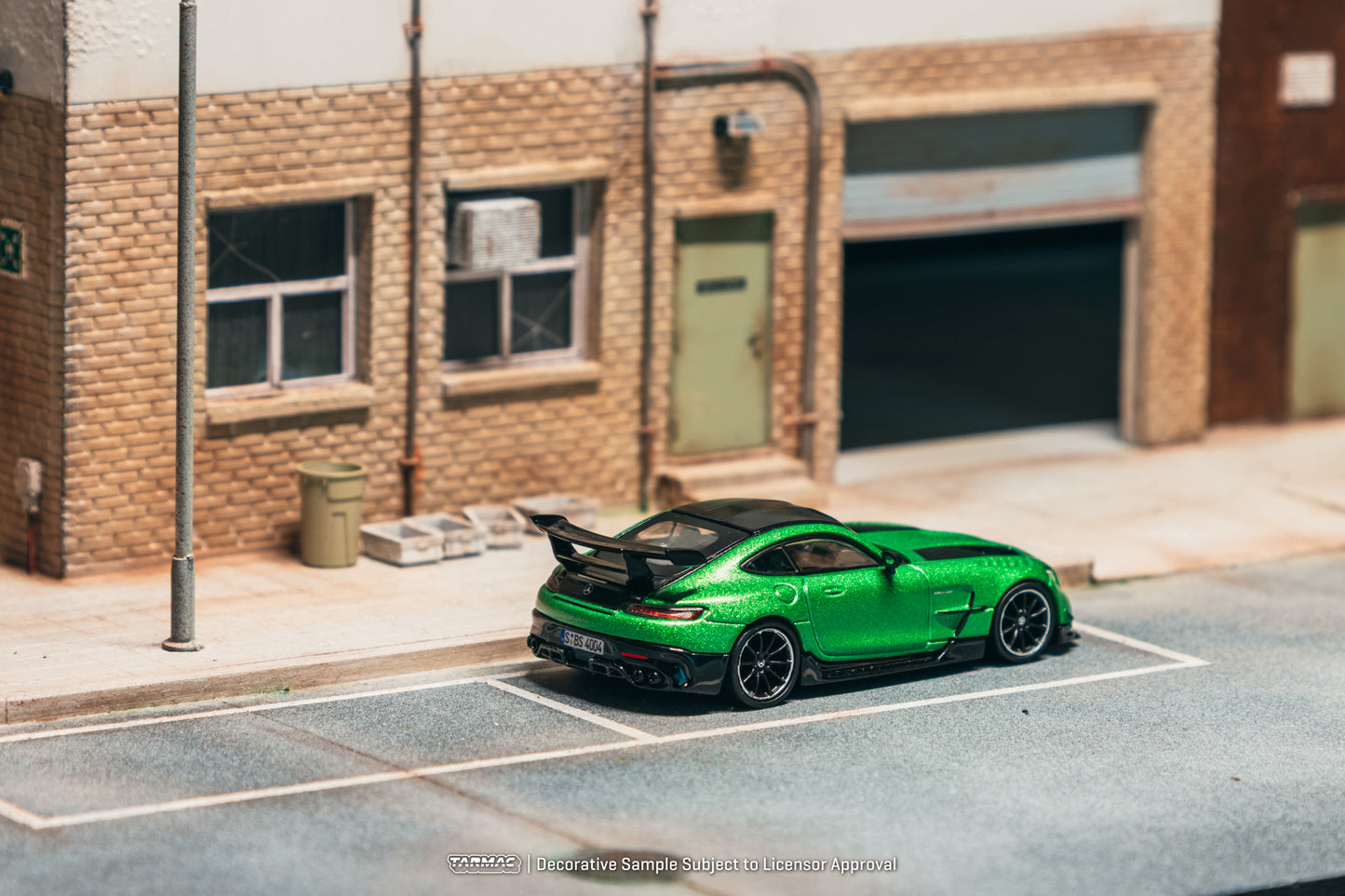 (Pre-Order) (T64G-042-GR) Mercedes-Benz AMG GT Black Series (Green)