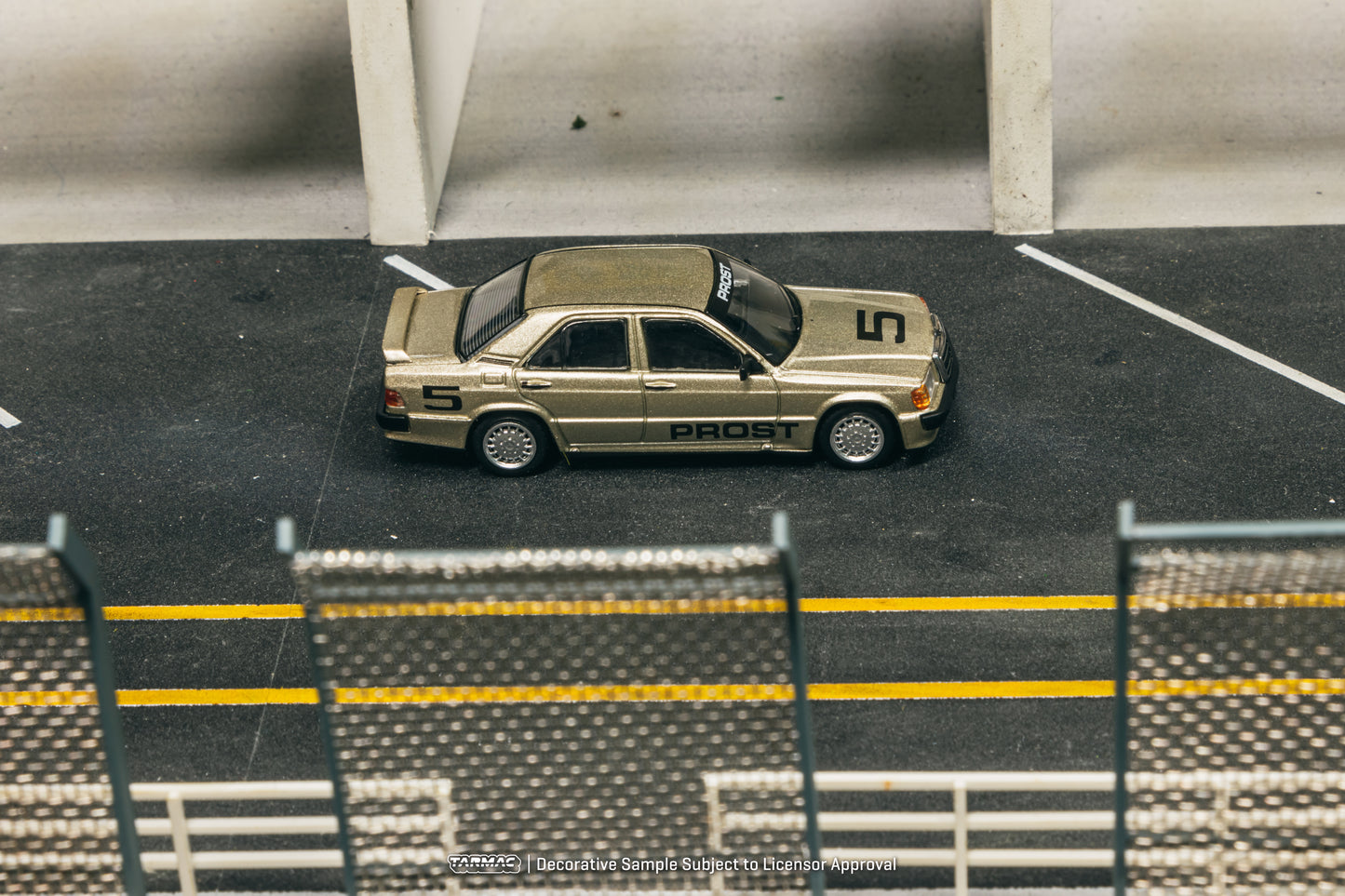 (Pre-Order) (T64G-047-84ROC05) - Mercedes-Benz 190 E 2.3-16