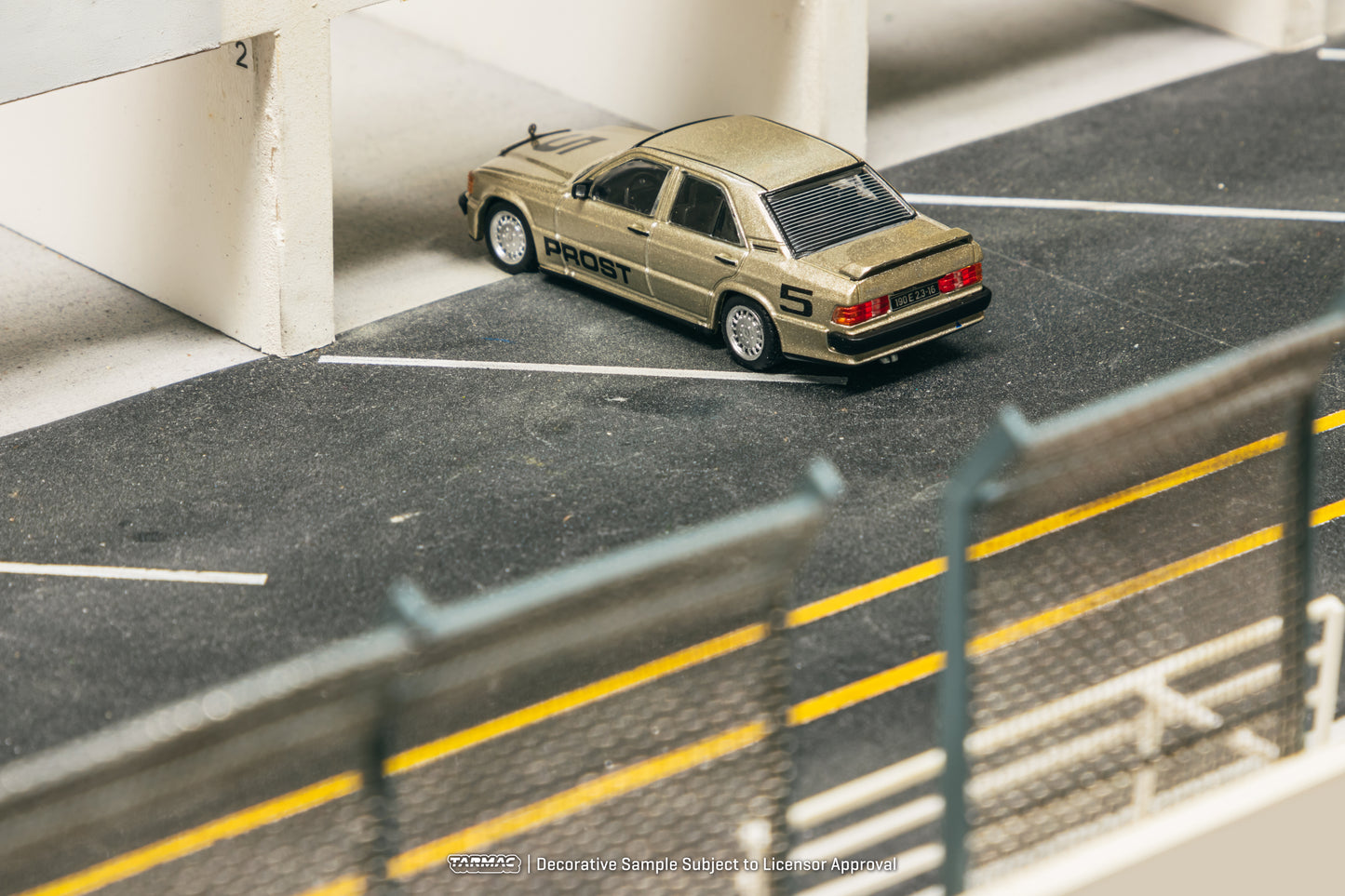 (Pre-Order) (T64G-047-84ROC05) - Mercedes-Benz 190 E 2.3-16