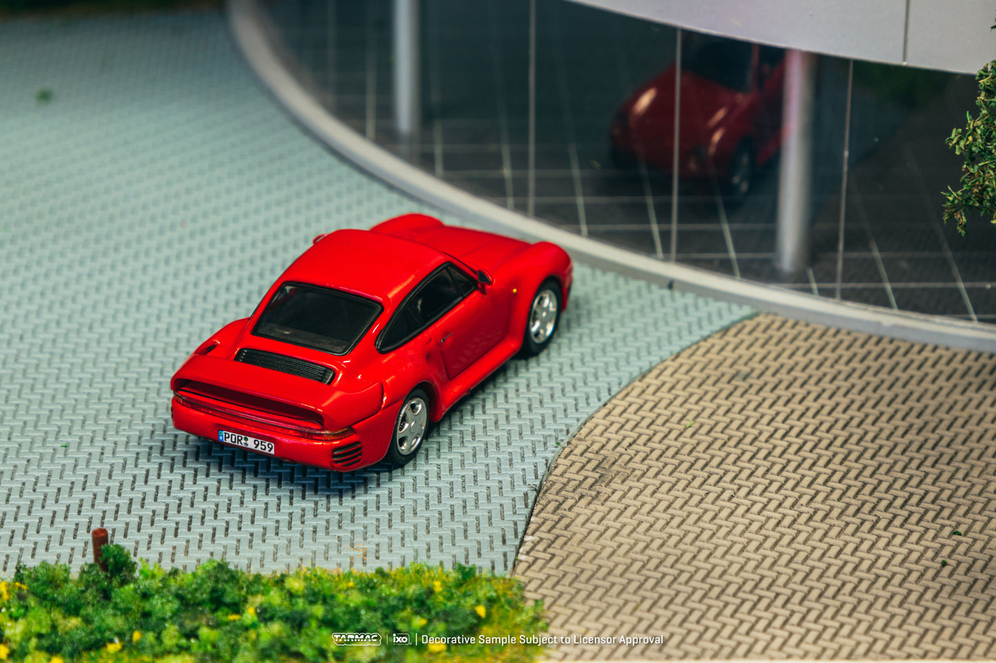 (Pre-Order) (T64G-068-RE) - Porsche 959 (Red)