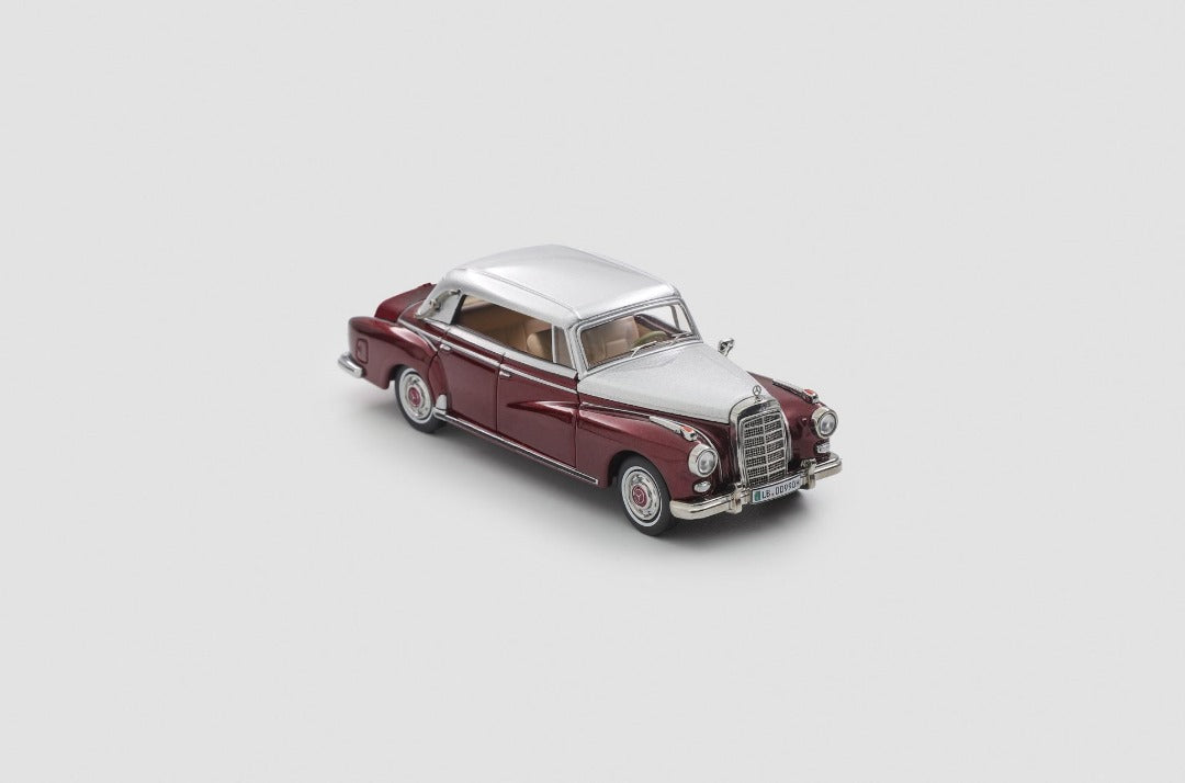 (Pre-Order) Mercedes-Benz 300D Convertible