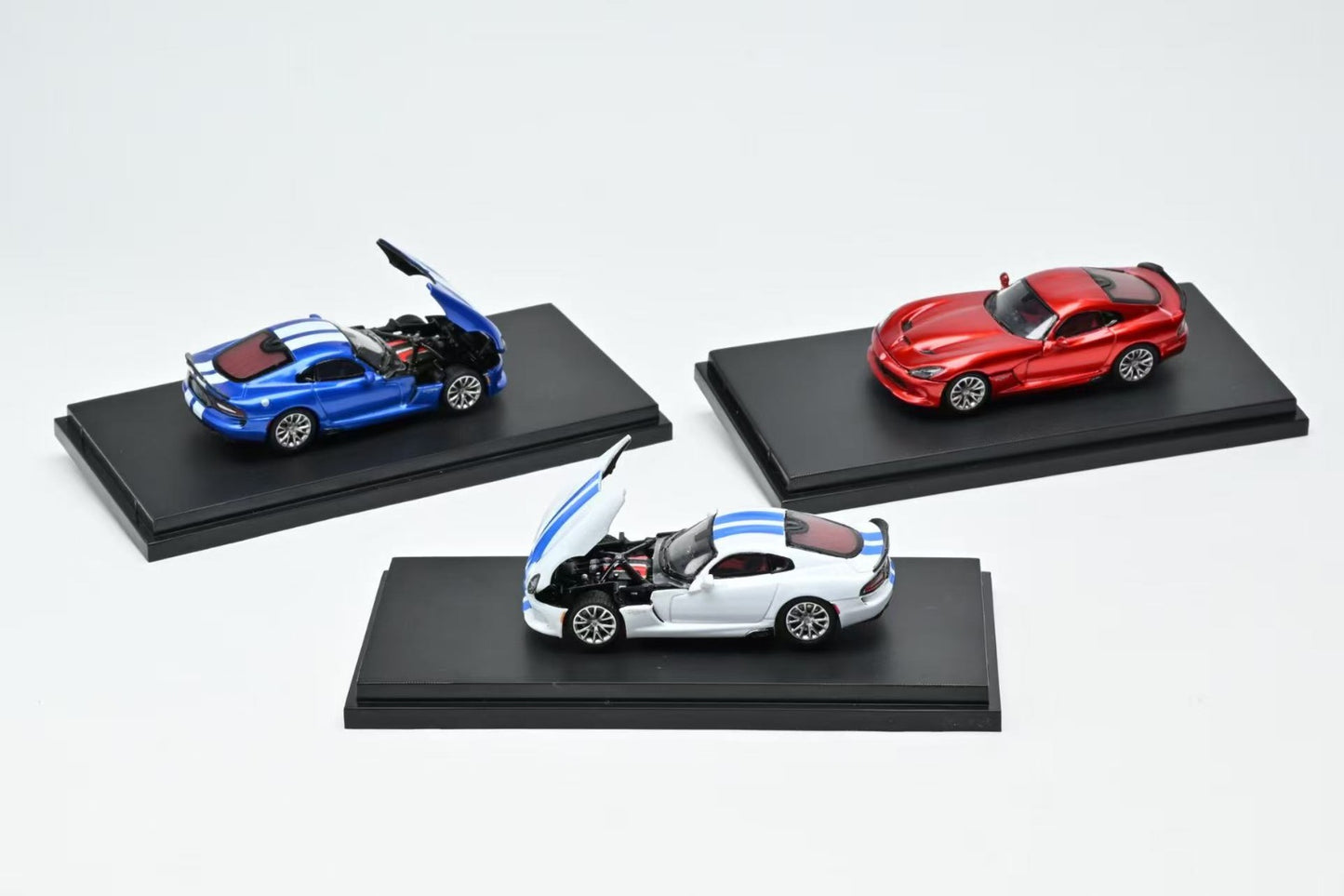 (Pre-Order) Funny Model - Dodge Viper GTS (3 color options)
