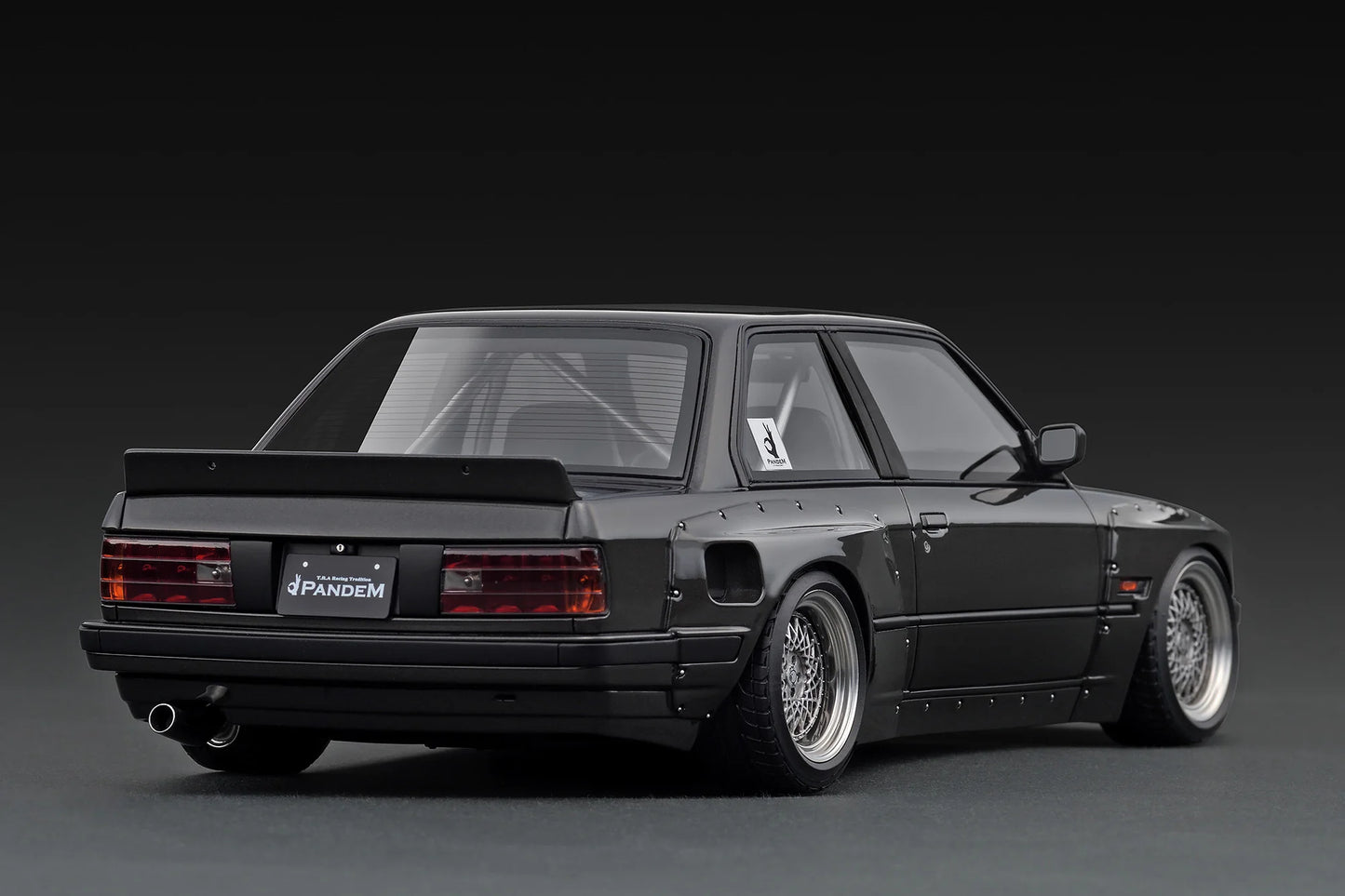 (Pre-Order) 1:18 Pandem E30 (Resin)