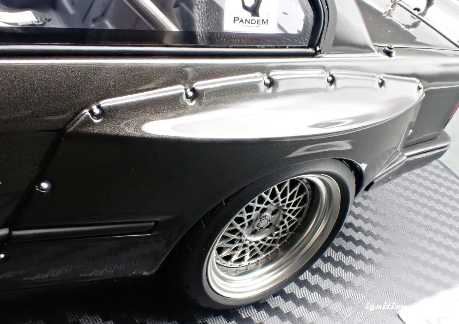 (Pre-Order) 1:18 Pandem E30 (Resin)