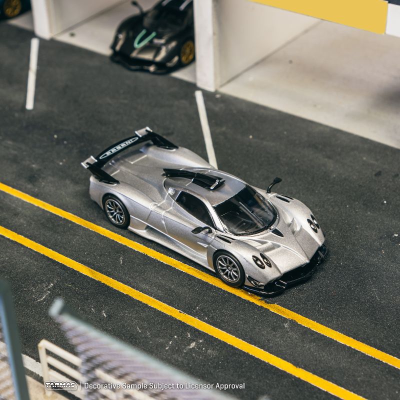 (Pre-Order) (T64G-TL035-SL) Pagani Huayra R (Satin Silver)