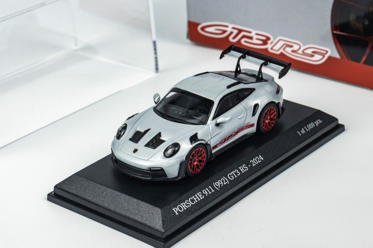 PORSCHE 911 (992) GT3 RS - WEISSACH PACKAGE (Silver + Red wheels)