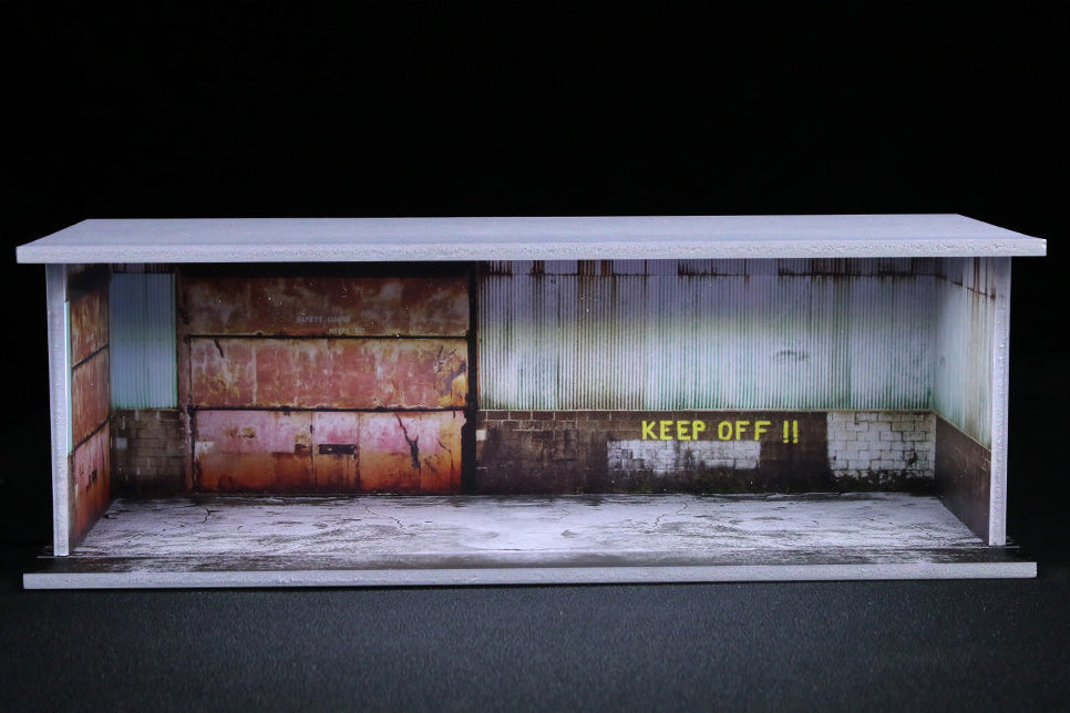 (MC914906) M·COOL 1:64 B-Abandoned Warehouse Assembly Scene-with Lighting