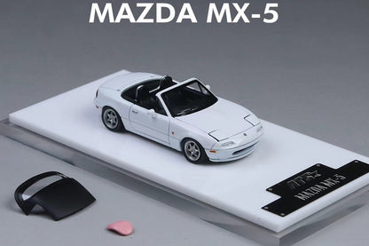 (ATS880101) Mazda MX-5 - White