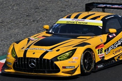 (Pre-Order) (64SGT25018) UPGARAGE AMG GT3 #18