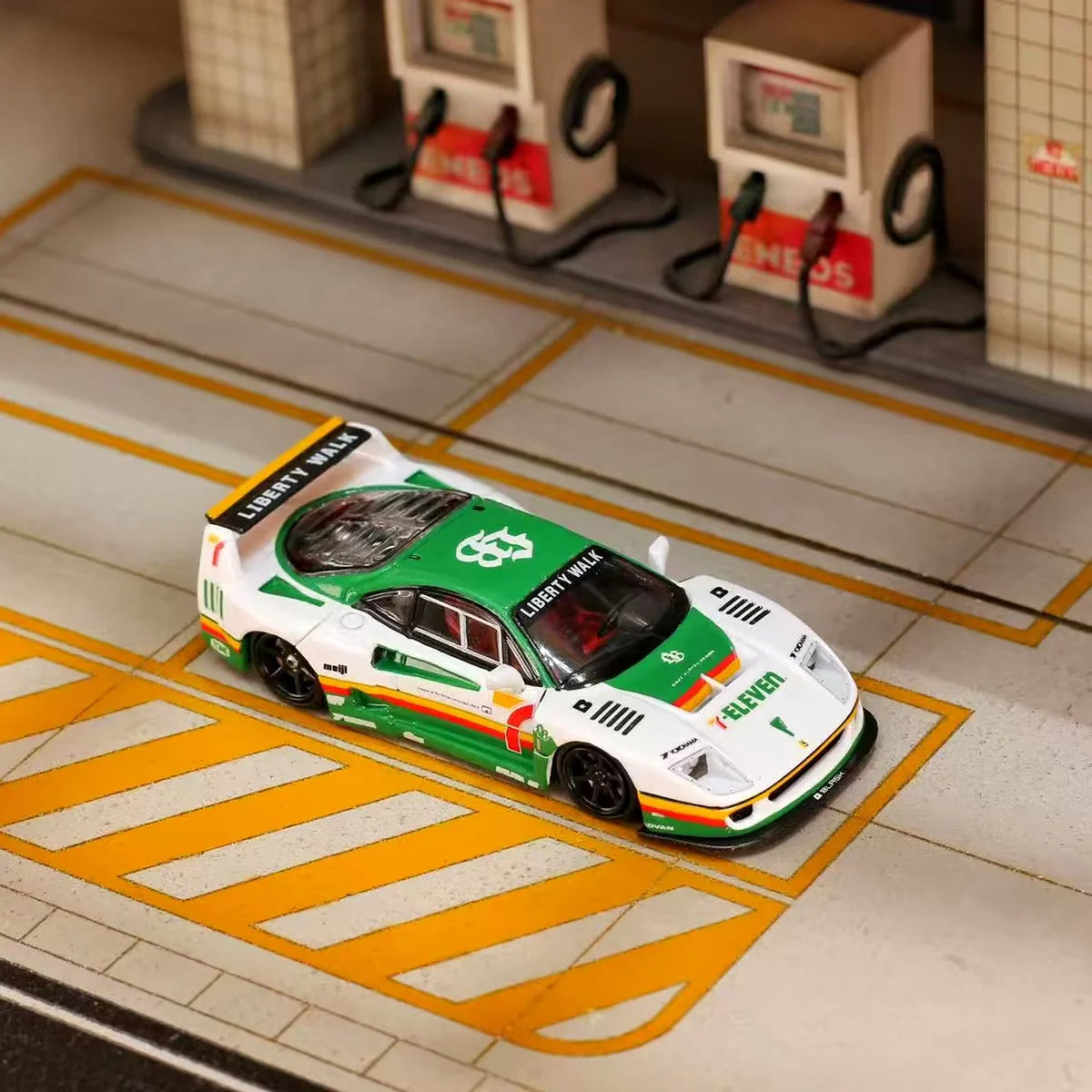 Ghost Player - LBWK F40 7/11 Livery