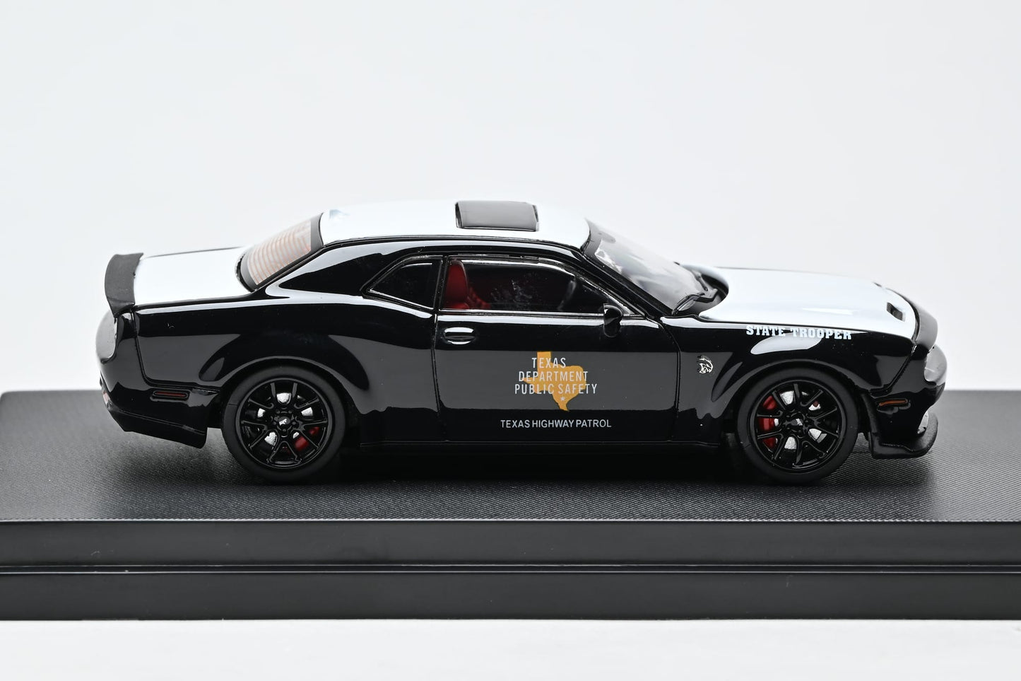 (Pre-Order) Stance Hunters - Dodge Challenger SRT Hellcat