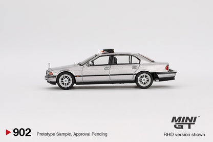 (MGT00902-007G) - BMW 750IL - German blister packaging