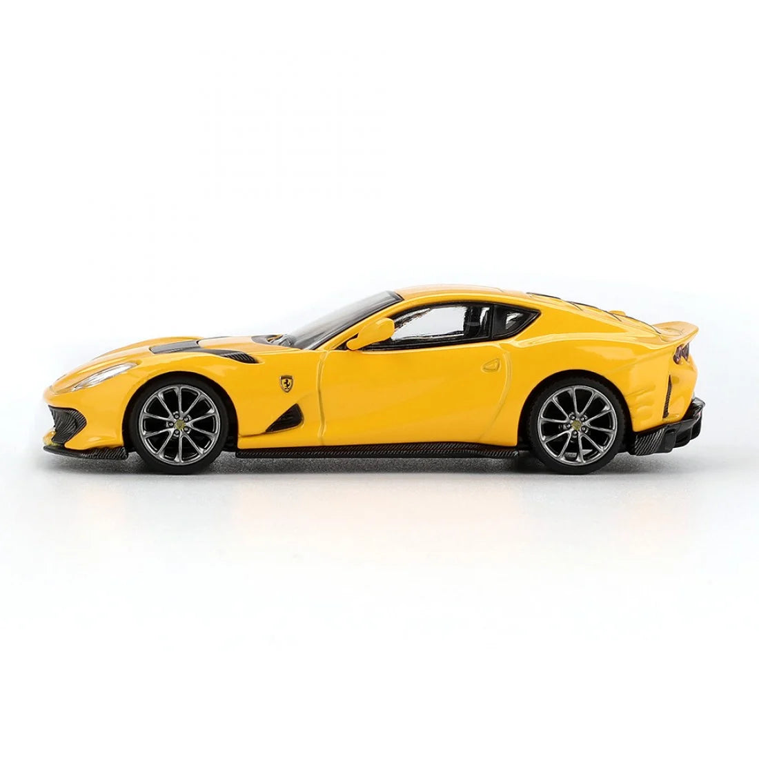 (Pre-Order) (BBRFER64008) Ferrari 812 Competitizone Giallo Modena