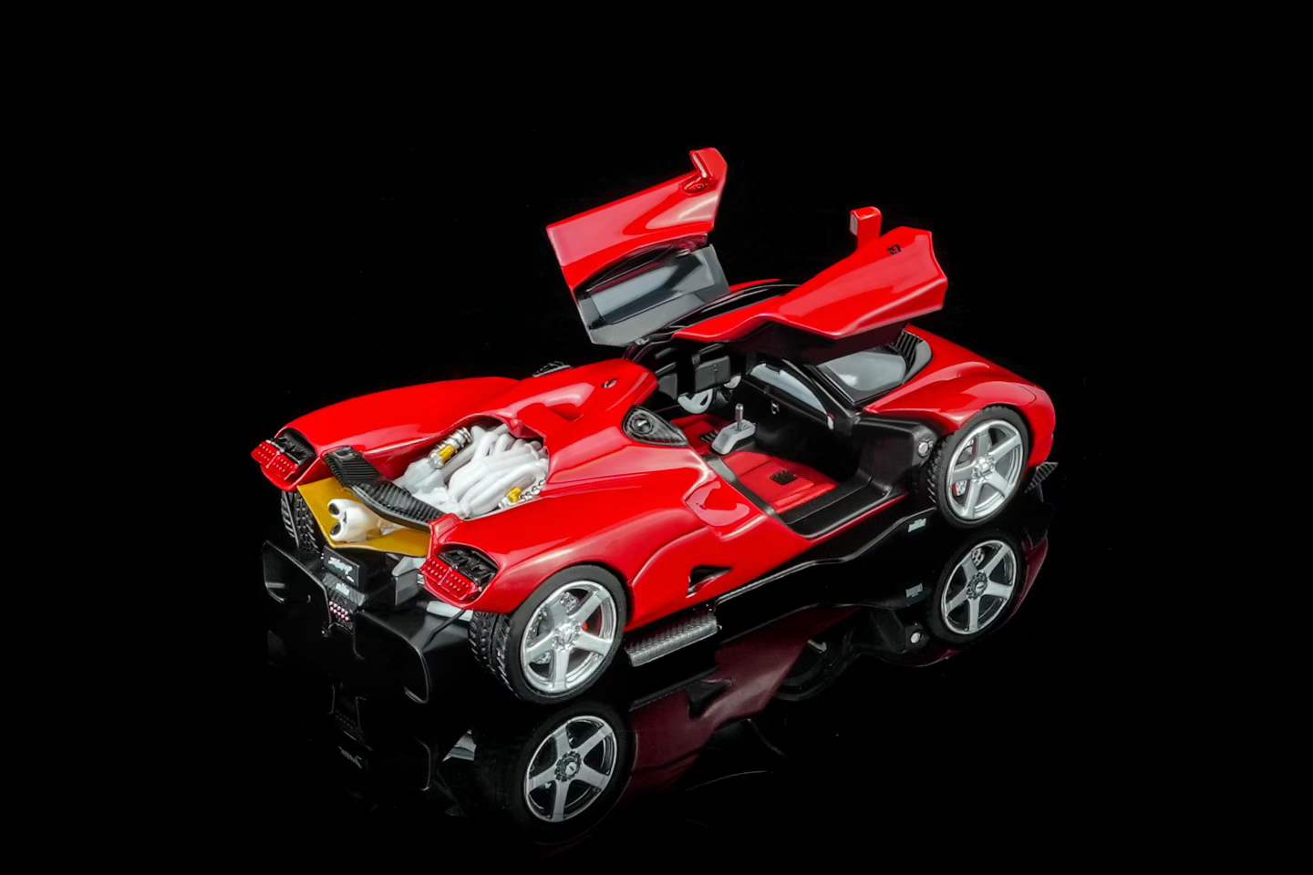 (Pre-Order) (M67004) Nilu27 (Red)