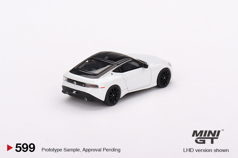 (MGT00599-BL) Nissan Z Performance 2023 Everest White (Blister version)