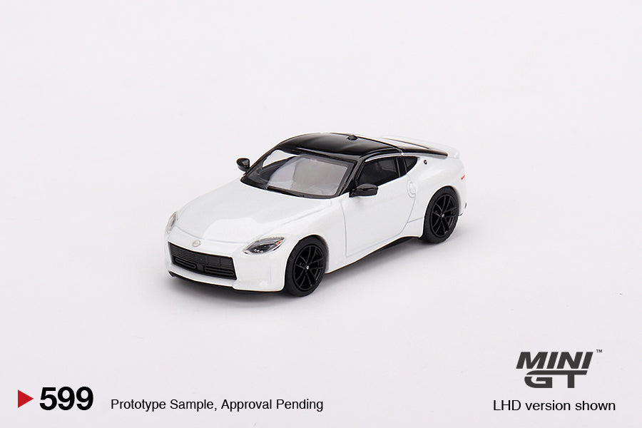 (MGT00599-BL) Nissan Z Performance 2023 Everest White (Blister version)