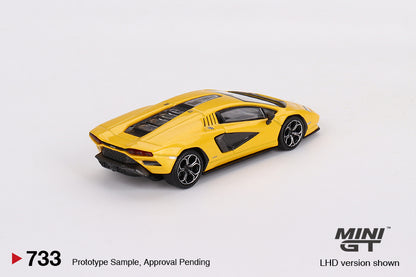 (MGT00733) Lamborghini Countach LPI 800-4 New Giallo Orion (Box version)