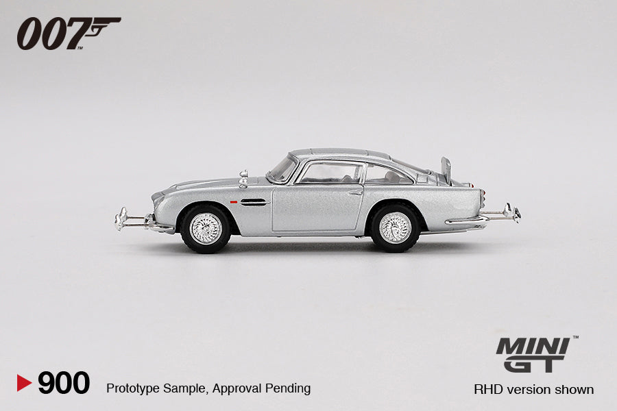 (MGT00900-007E) - Aston Martin DB5 - Goldfinger - English Blister version