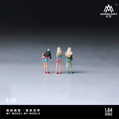 MoreArt 1:64 Handing Flower Casual Best Friends Trio Doll Set Resin Model (MO223105) - Rear View 