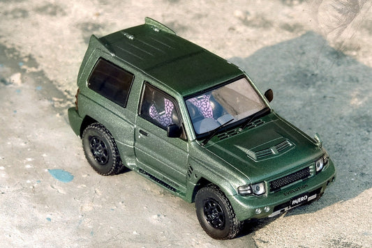 (Pre-Order) (IN64-EVOP-SGRE) MITSUBISHI PAJERO EVOLUTION Satin Green