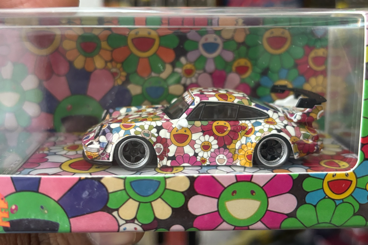 Flame - Porsche RWB 964 - Sunflower Pattern