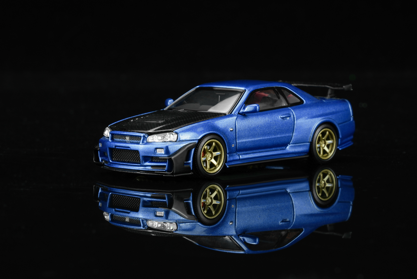 (Pre-Order) Motorhelix - Nissan Skyline GT- R (R34) Customised (2 Colors)