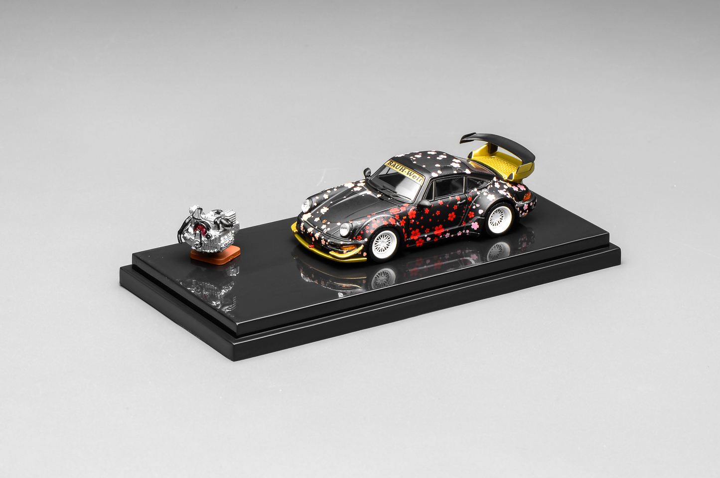 (Pre-Order) Motorhelix - RWB 964 ( Aoki | #10 )