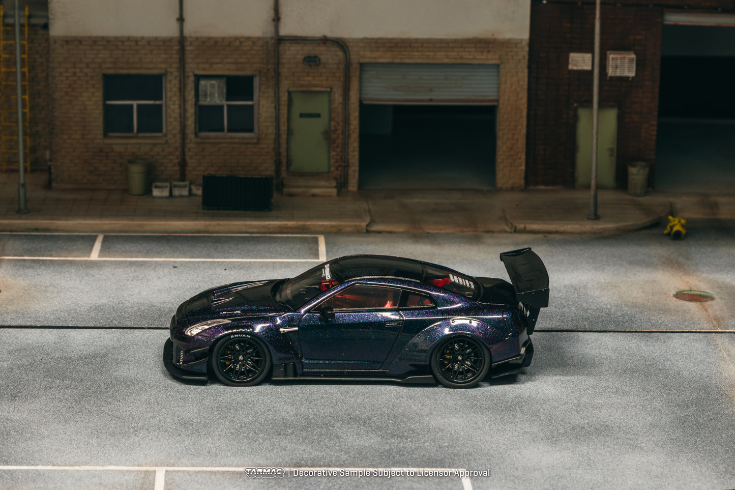 (Pre-Order) (T43-019-MP) - LB-WORKS NISSAN GT-R R35 type 2 (Midnight purple)