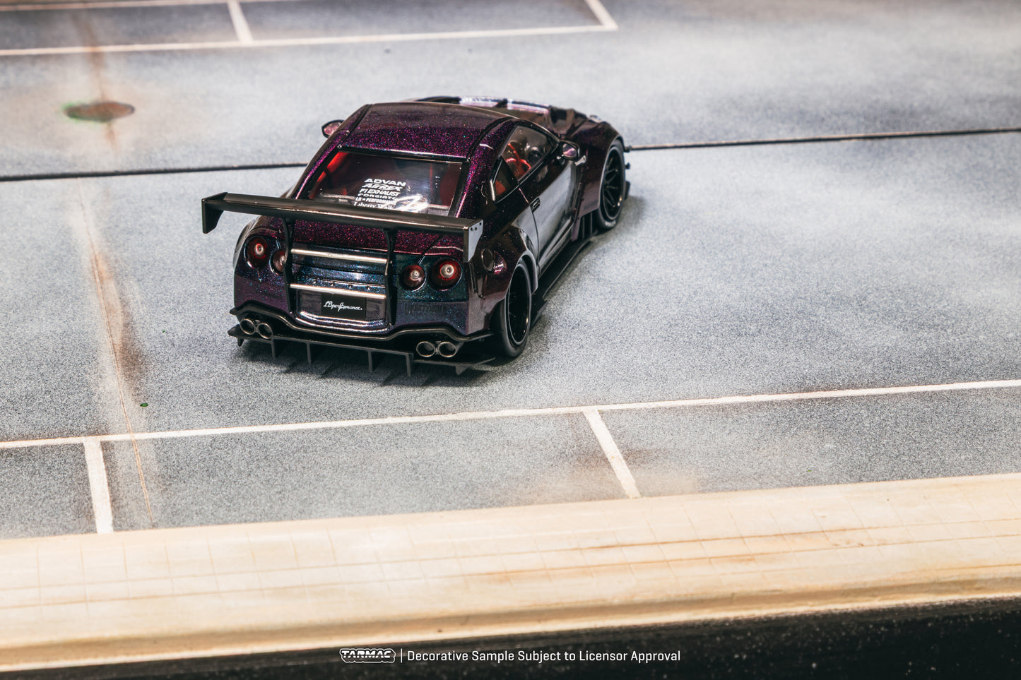 (Pre-Order) (T43-019-MP) - LB-WORKS NISSAN GT-R R35 type 2 (Midnight purple)