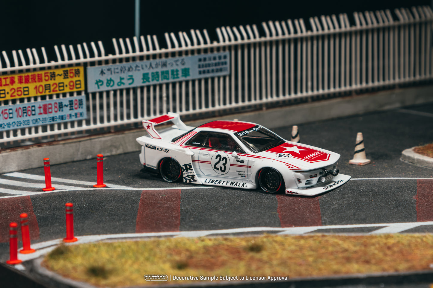 (Pre-Order) (T64-097-25TAS) LB-KAIDO WORKS Nissan R32 Skyline Tarmac