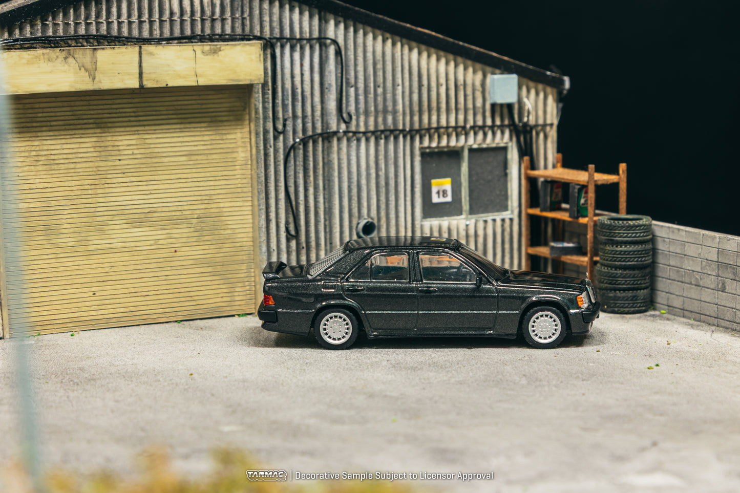 (T64G-047-BK) Mercedes-Benz 190 E 2.3-16 - Blue-Black metallic