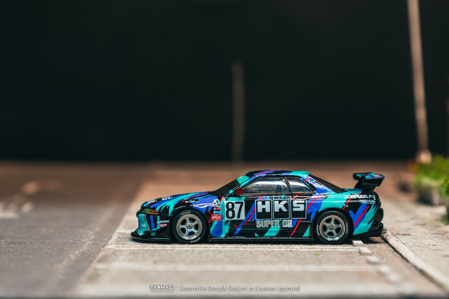 (Pre-Order) (T64G-061-HKS) Nissan Skyline (R32) Widebody HKS