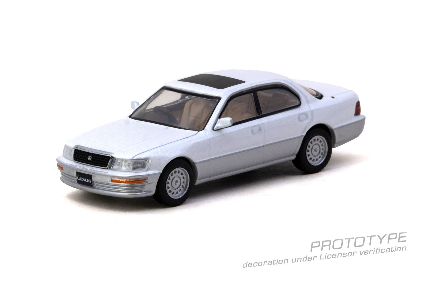 (Pre-Order) (T64G-082-WH) Tarmac Works - Lexus LS400 (UCF10) - Pearl White