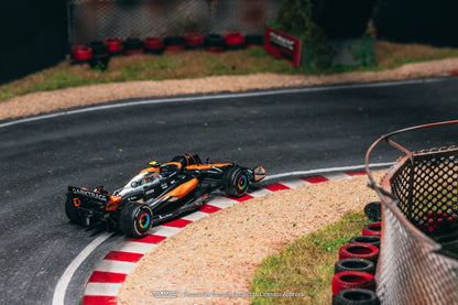 (Pre-Order) (T64G-F070-LN2) McLaren MCL60 British Grand Prix 2023 (Lando Norris)