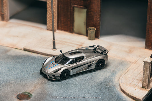 (Pre-Order) (T64G-TL017-SL) Koenigsegg Regera (Silver Metallic / Blue Accents)