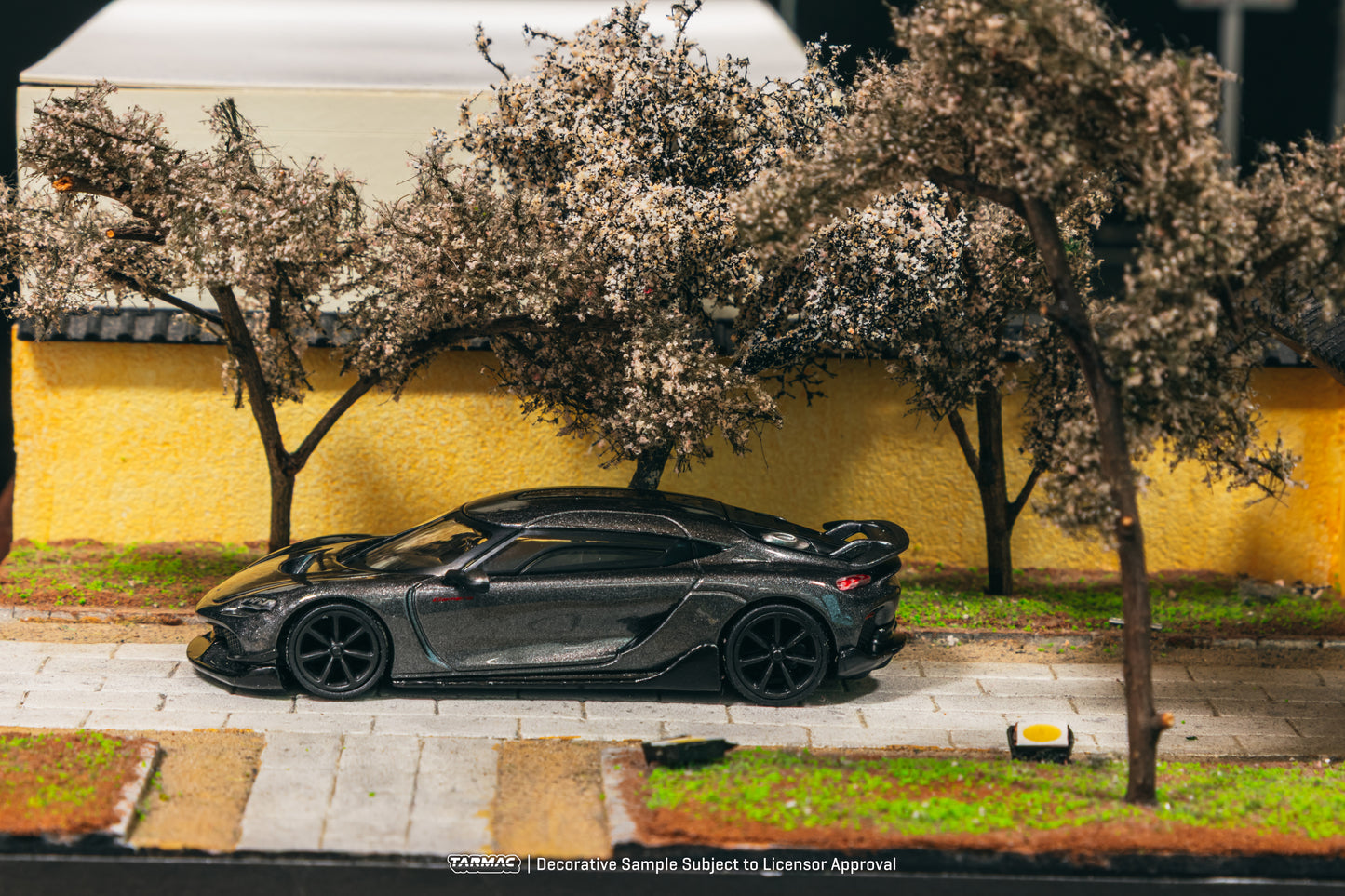 (Pre-Order) (T64G-TL053-GY) Koenigsegg Gemera Grey