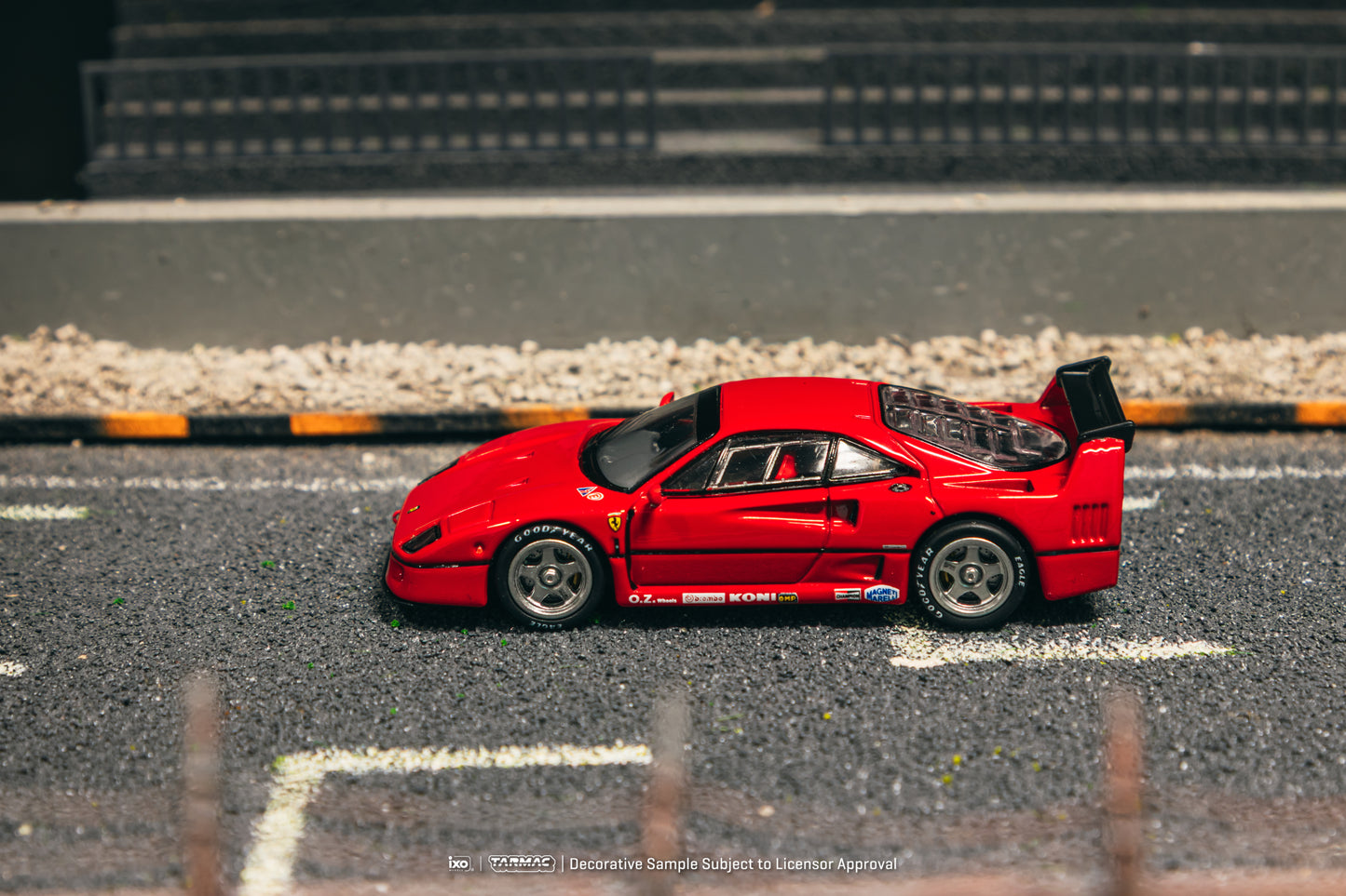 (Pre-Order) (T64R-076-RE2) Ferrari F40 (Red)