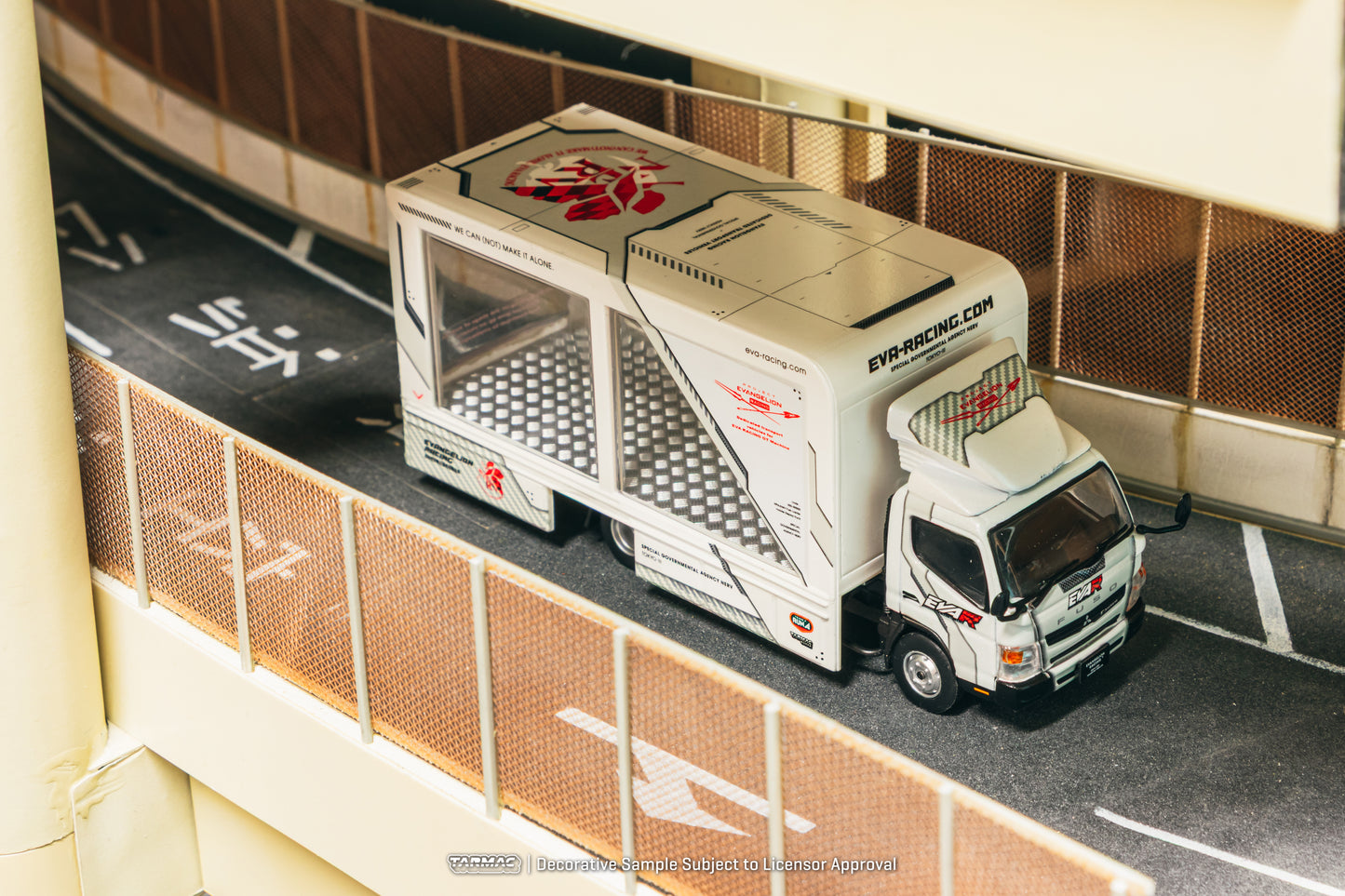 (Pre-Order) (T64T-TL002-EVA) Mitsubishi Fuso Canter EVA Racing