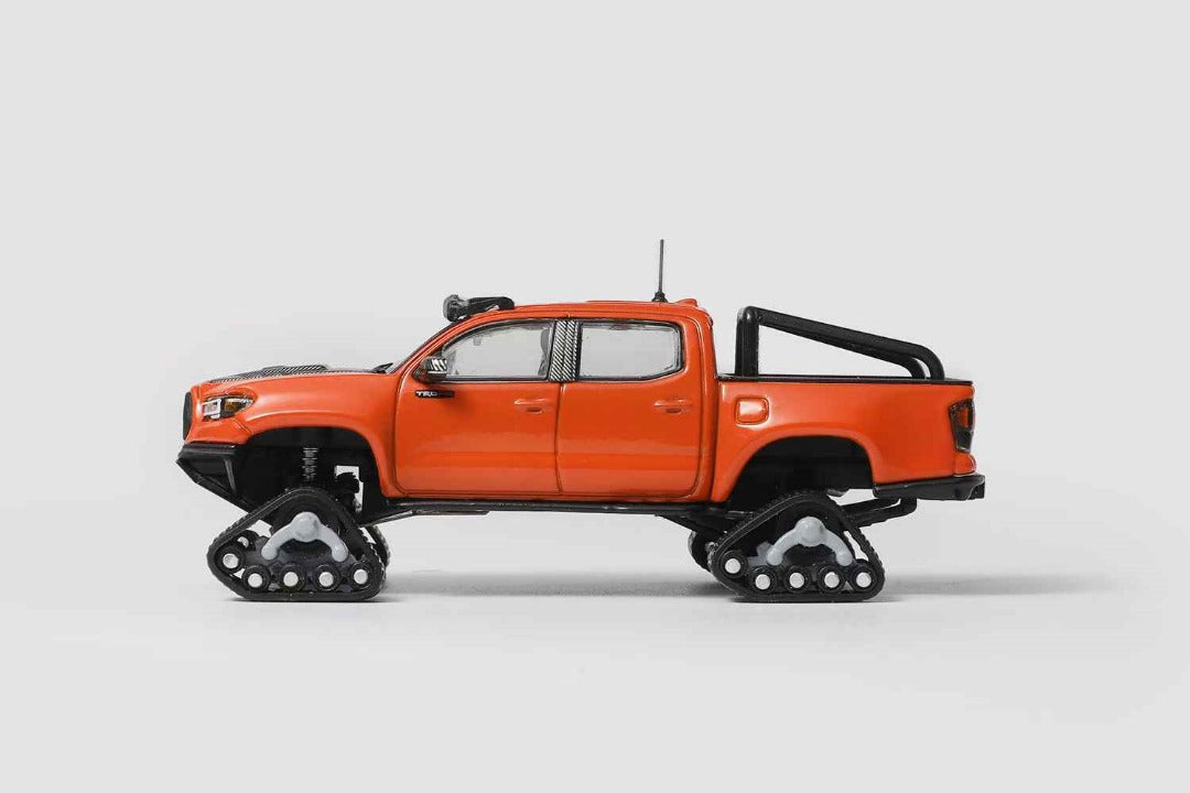 (KS-077-507) Toyota Tacoma pickup - Snow Version (Orange clean version)