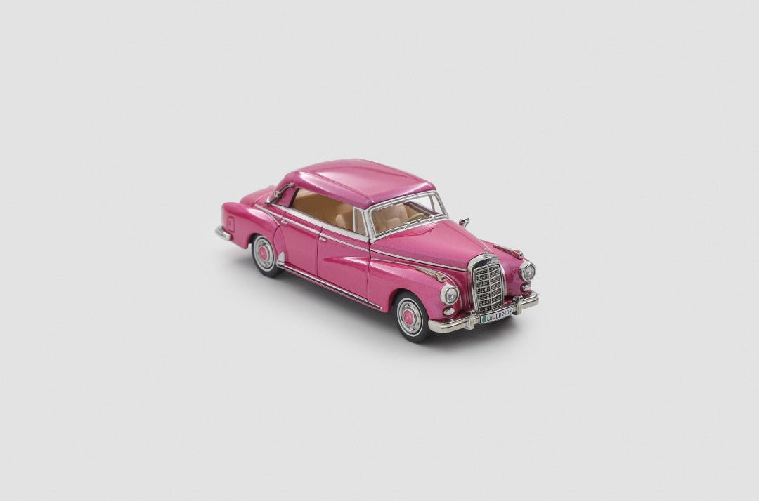 (Pre-Order) Mercedes-Benz 300D Convertible