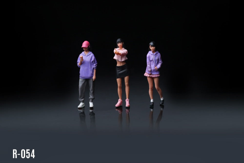 (Pre-Order) (MO223054) Playful Girl Figure Set