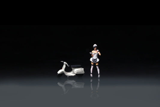 (Pre-Order) (MO222171) White scooter Motorcycle with figurine