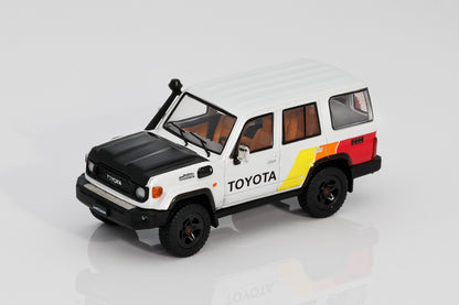 (Pre-Order) (KS-081-640) Toyota LAND CRUISER (J76) 2023 (WHITE)