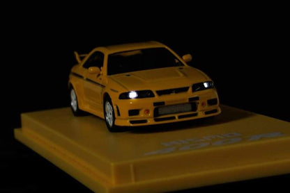 Kyosho Nissan Nismo 400R Yellow With MOTN LED Base with Magazine