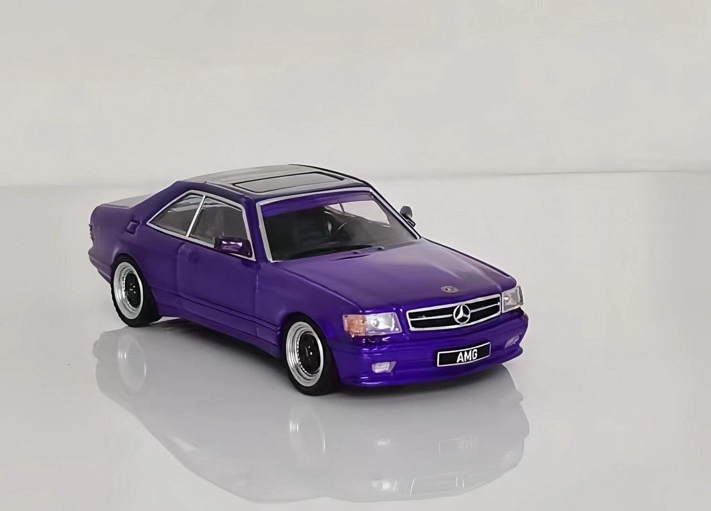 RHINO MODEL - Mercedes-Benz 560 SEC AMG (Purple)