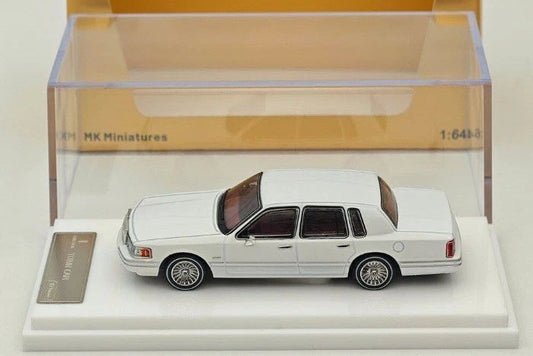 MK Miniatures - LINCOLN TOWN CAR (White)